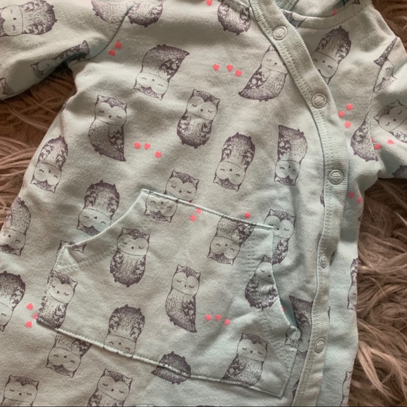 💕Carter Baby Romper - Picture 2 of 4